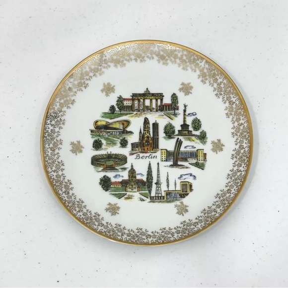 Vintage Berlin Germany Schedel Bavaria 8.5” Collectable Souvenir Plate - Picture 1 of 7
